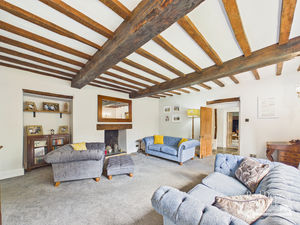 Living Room- click for photo gallery